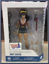 Wonder Woman from Designer Series - Aunt Lucia manufactured by DC Collectibles [Front]