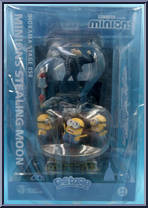 Stealing Moon from D-Stage - Minions manufactured by Beast Kingdom [Front]