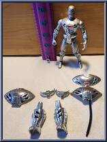 Iron Man (Arctic Armor) from Iron Man - Series 3 manufactured by Toy Biz [Loose]