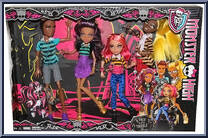 Wolf Family 4-Pack from Monster High - A Pack of Trouble manufactured by Mattel [Front]