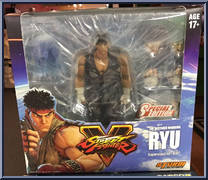 Ryu (Black Outfit / White Gloves) Action Figure