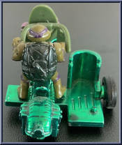 Turtle Transports - Metallized Turtle Travelin' Combo (with Card) from Teenage Mutant Ninja Turtles - Mini Mutants manufactured by Playmates [Loose]