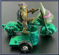 Turtle Transports - Metallized Turtle Travelin' Combo (with Card) from Teenage Mutant Ninja Turtles - Mini Mutants manufactured by Playmates [Loose]