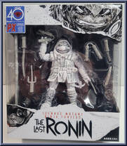 Last Ronin (Black and White) from Teenage Mutant Ninja Turtles - Classic Collection - Exclusives manufactured by Playmates [Front]