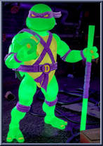Donatello (Mutagen Ooze Glow) Action Figure