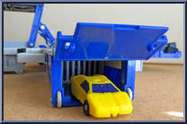 Optimus Prime with Sparkplug from Transformers - Armada - Super Base Assortment manufactured by Hasbro [Loose]