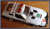 Prowl (Autobot) from Transformers - Commemorative - Series  4 manufactured by Hasbro [Loose]