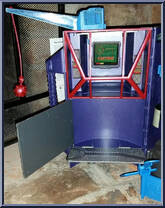 Headquarters Playset from X-Men - Accessories manufactured by Toy Biz [Loose]