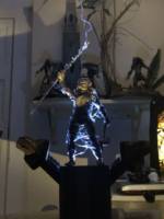 Predator 2 City Hunter Atop Eastern Building (Predator) Custom Diorama / Playset [Slightly more lit]