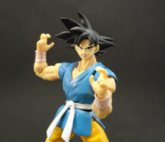 Adult Son Goku GT (S.H. Figuarts) Custom Action Figure