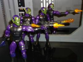 Skrull grunts (Marvel Legends) Custom Diorama / Playset