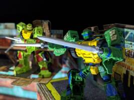 Leonardo - TMNT x Transformer Custom (Transformers) Custom Action Figure [Leonardo Bot Mode]