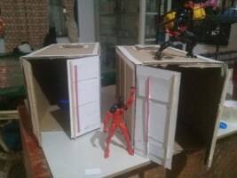 containers (Marvel Legends) Custom Diorama / Playset