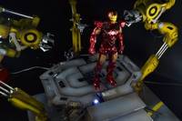 Iron Man with Custom Gantry Diorama (Iron Man) Custom Diorama / Playset
