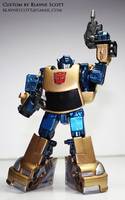 TRANSFORMERS Classics Goldbug (Transformers) Custom Action Figure
