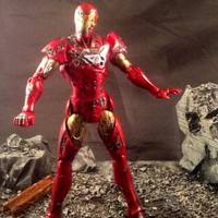 Battle Damaged Iron Man 2.0 (Marvel Legends) Custom Action Figure