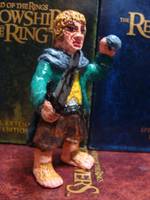 Halfling in Green Coat(Figurine) (Lord of the Rings) Custom Miniature / Figurine
