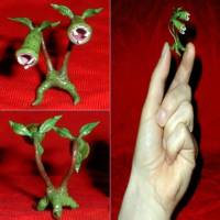 Two-Headed Grave Pot (Fantasy) Custom Miniature / Figurine