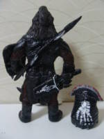 Half-Orc Warrior Of The White Hand (Figurine) (Lord of the Rings) Custom Miniature / Figurine [Back]