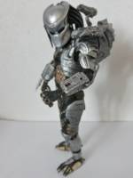 Jungle Hunter Clan Predator (Predator) Custom Action Figure [Close up on wrist gauntlet]